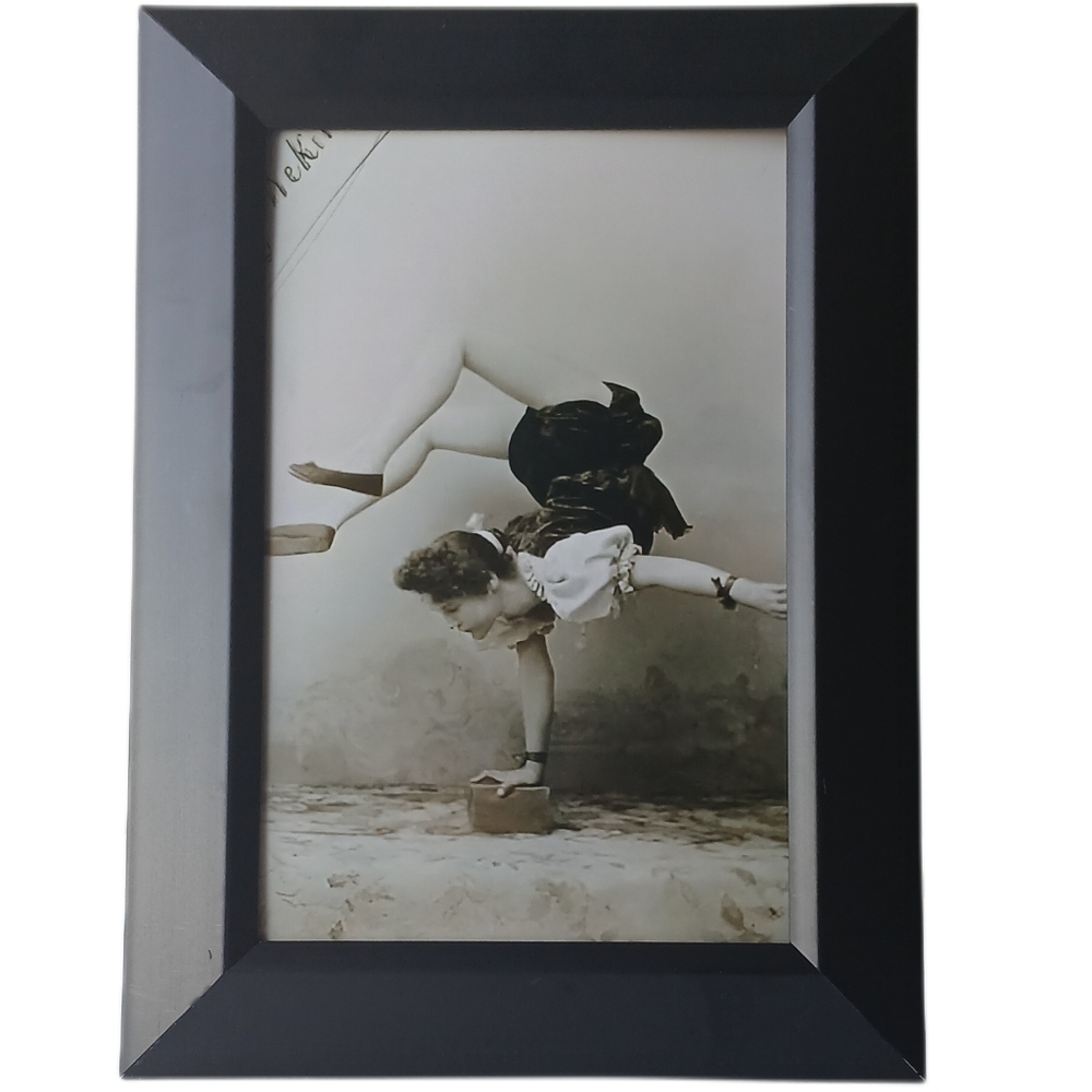 Woman Flexible Sideshow FreakShow Oddity Freakshow Side Show Oddities Goth Art